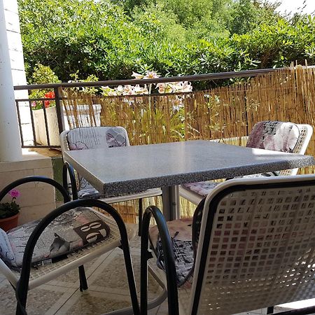 Apartmani Putnik Baška Voda エクステリア 写真