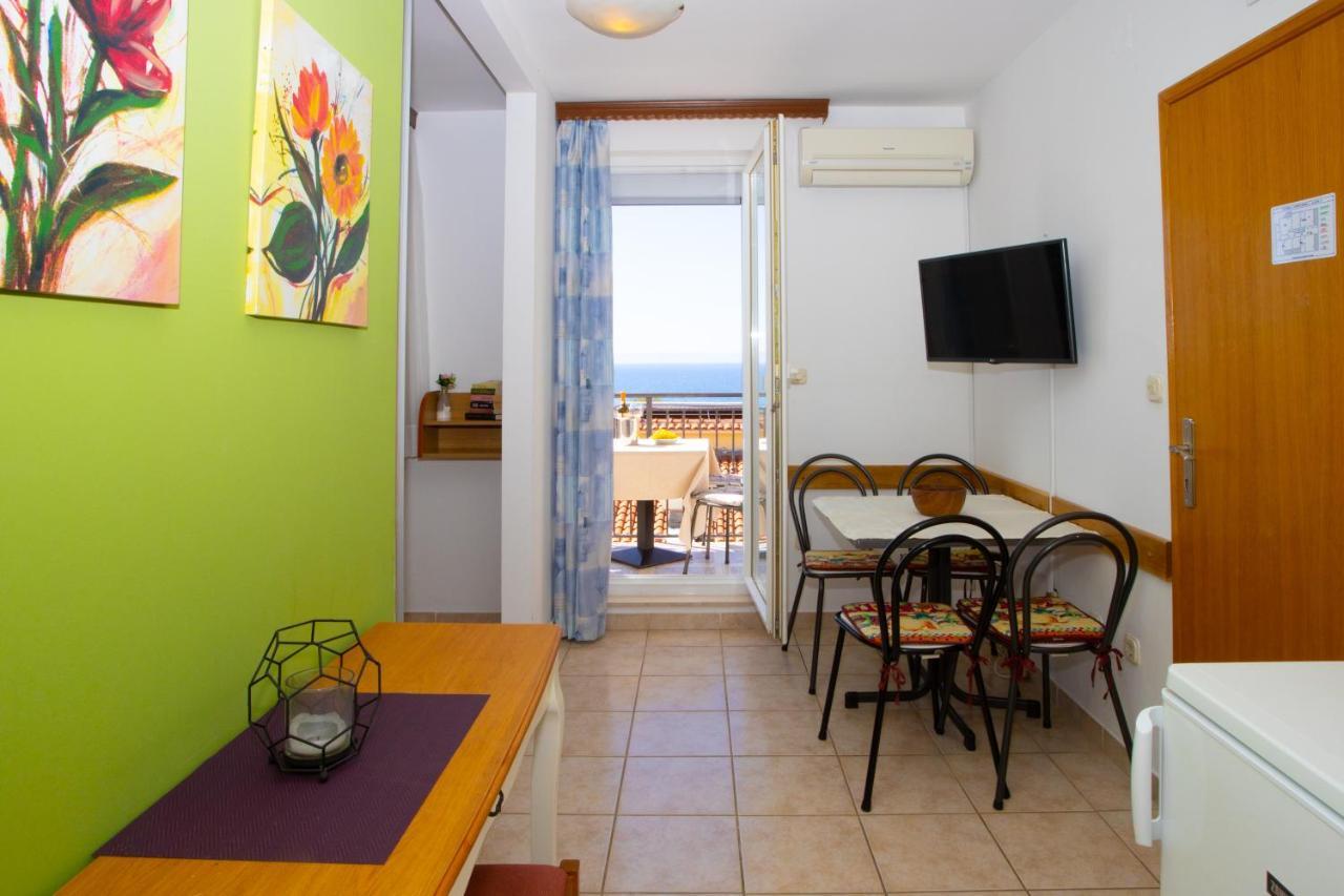 Apartmani Putnik Baška Voda エクステリア 写真