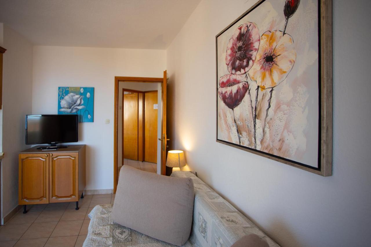 Apartmani Putnik Baška Voda エクステリア 写真