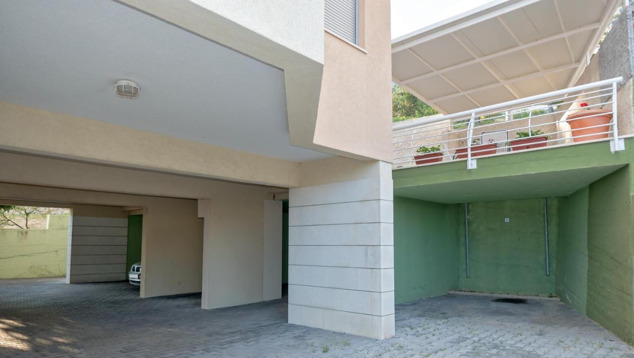 Apartmani Putnik Baška Voda エクステリア 写真