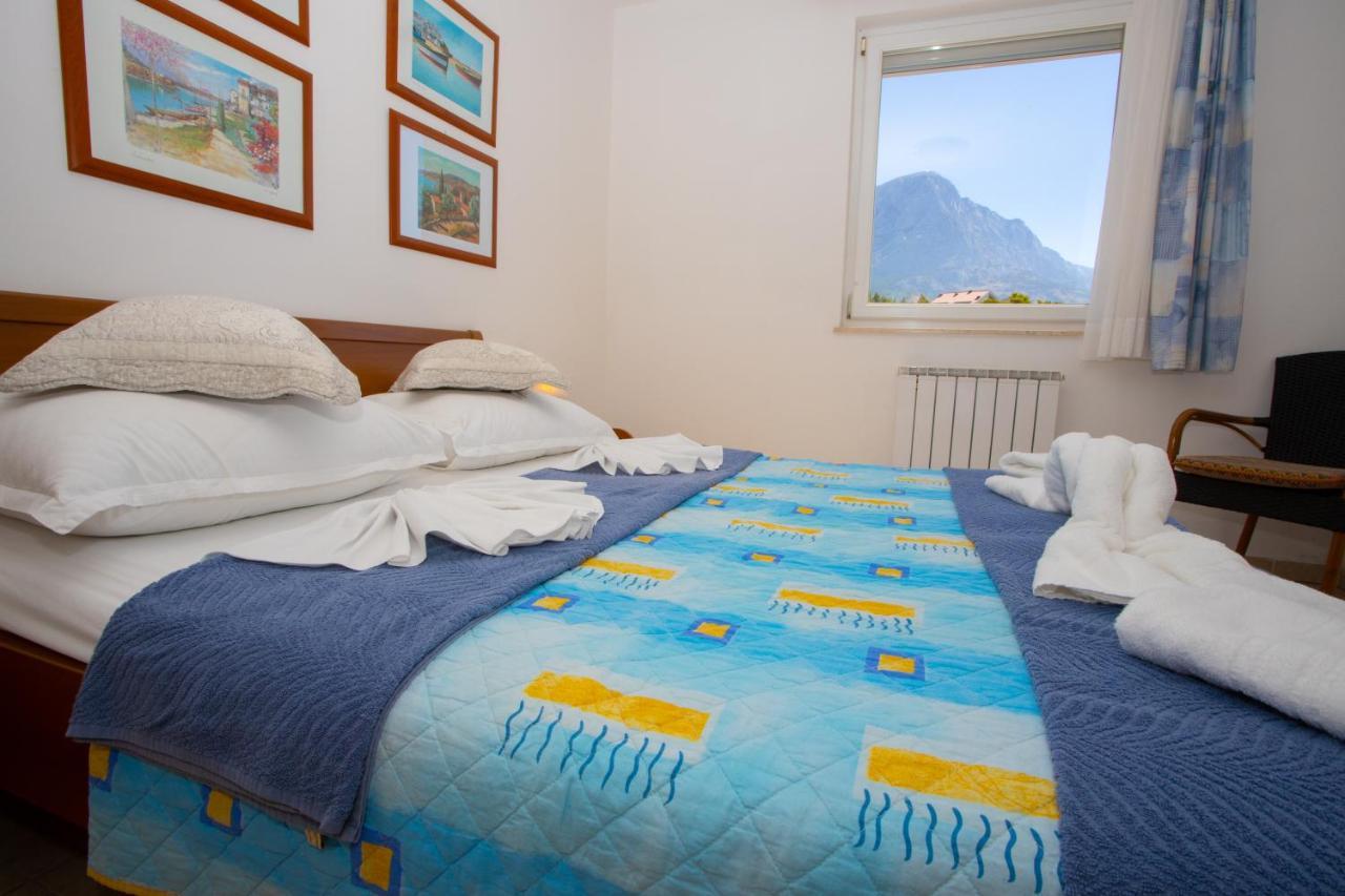 Apartmani Putnik Baška Voda エクステリア 写真