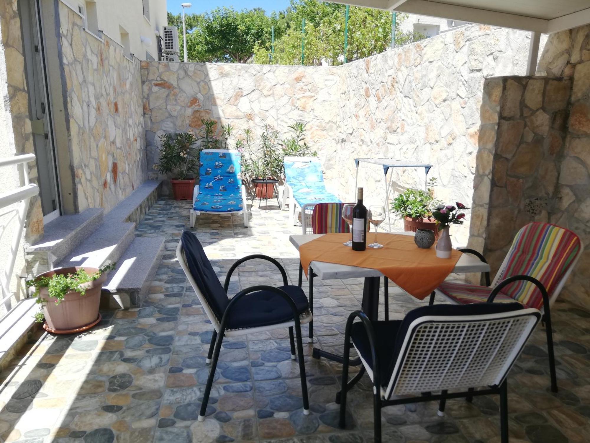 Apartmani Putnik Baška Voda エクステリア 写真