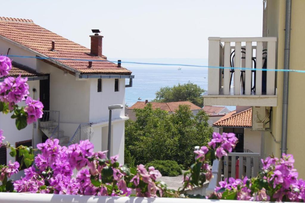 Apartmani Putnik Baška Voda エクステリア 写真